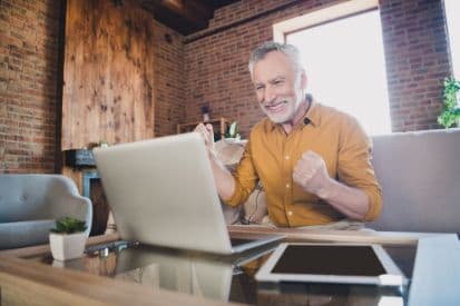 adulte en reconversion heureux de reussir a se faire financer formation par pole emploi